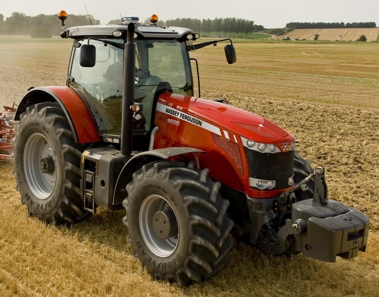 ТТХ трактора Massey Ferguson 8690